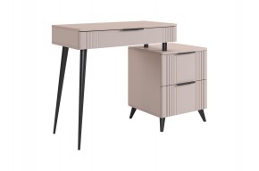 КАТРИН Стол туалетный в Менделеевске - mendeleevsk.mebel24.online | фото